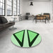 Round Patterned Jade Green Rug in a Office, pat3772grn