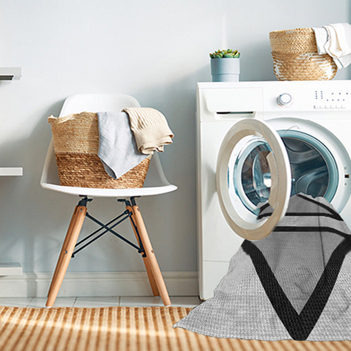 Machine Washable Transitional Ash Gray Rug in a Washing Machine, wshpat3772gry
