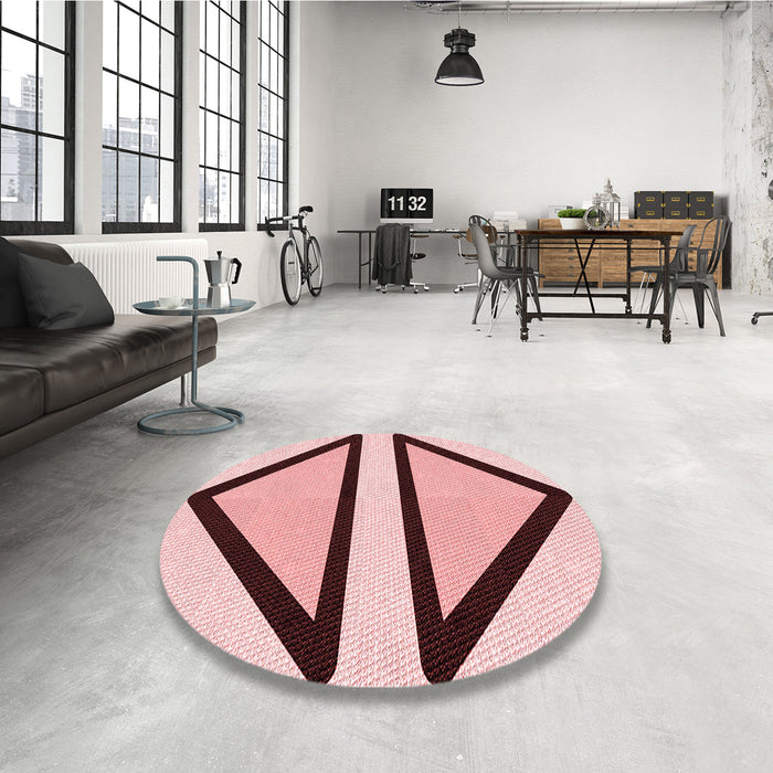 Round Patterned Pink Rug in a Office, pat3772rd