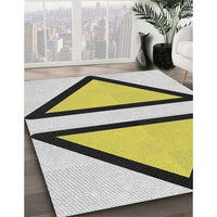 Patterned Carbon Gray Novelty Rug, pat3772