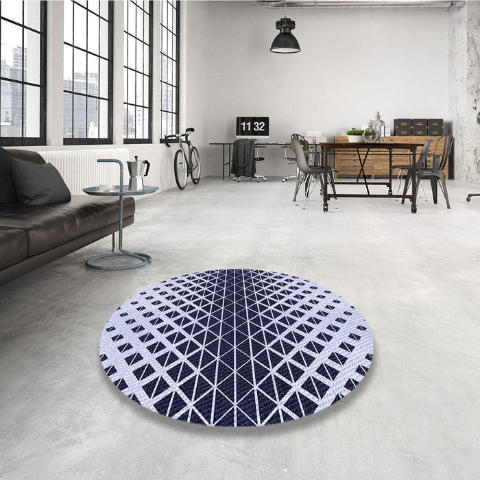 Round Patterned Blue Rug in a Office, pat3798blu