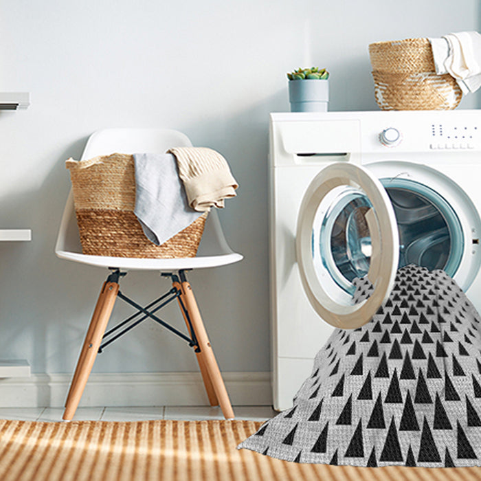 Machine Washable Transitional Ash Gray Rug in a Washing Machine, wshpat3799gry