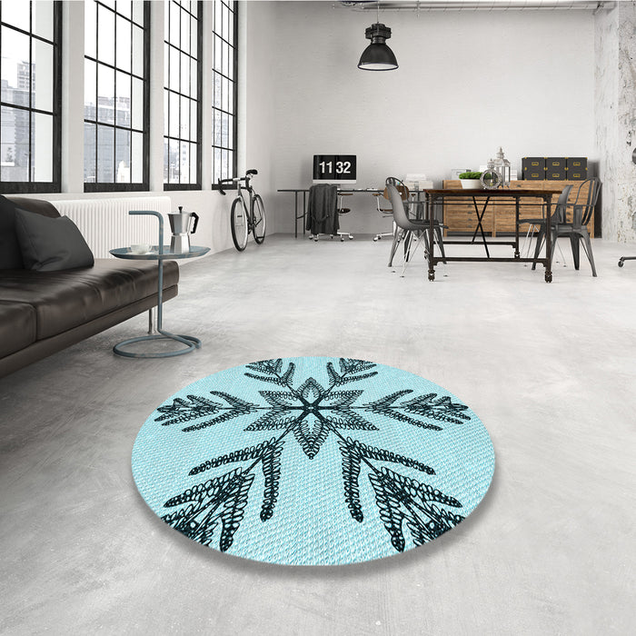 Patterned Deep-Sea Green Rug in a Kitchen, pat38lblu
