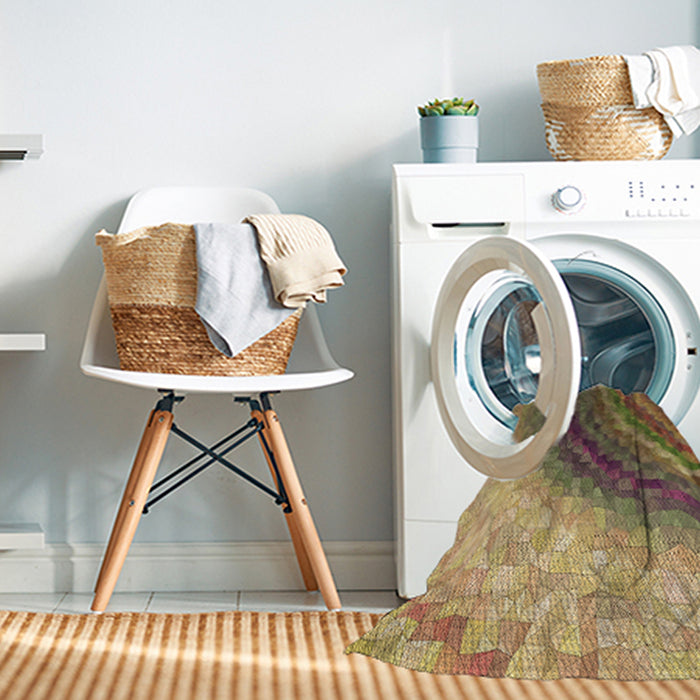 Machine Washable Transitional Metallic Gold Rug in a Washing Machine, wshpat3808brn