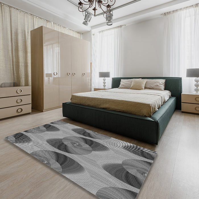 Round Machine Washable Transitional Grey Gray Rug in a Office, wshpat3830gry