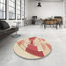 Round Patterned Golden Blonde Gold Rug in a Office, pat3833brn