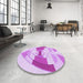 Round Patterned Blossom Pink Rug in a Office, pat3833pur