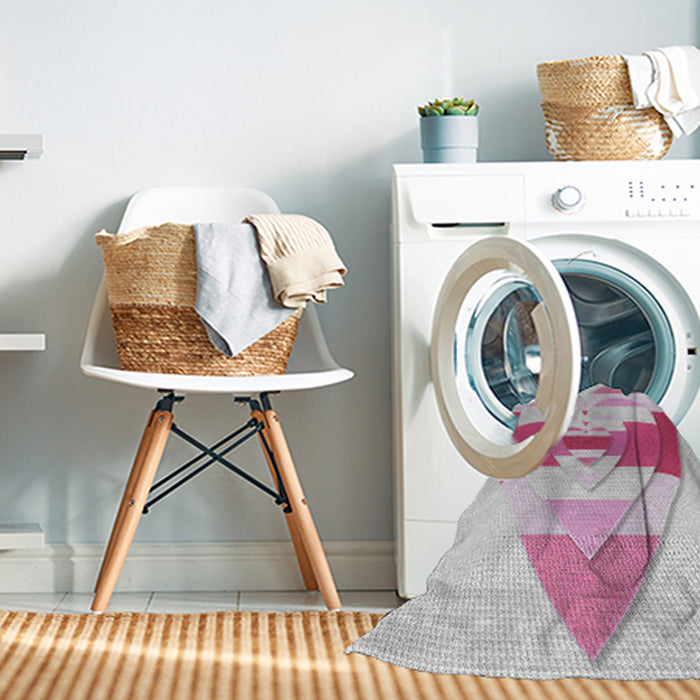 Machine Washable Transitional Platinum Gray Rug in a Washing Machine, wshpat3833