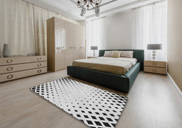 Patterned Off-White Novelty Rug in a Bedroom, pat3837