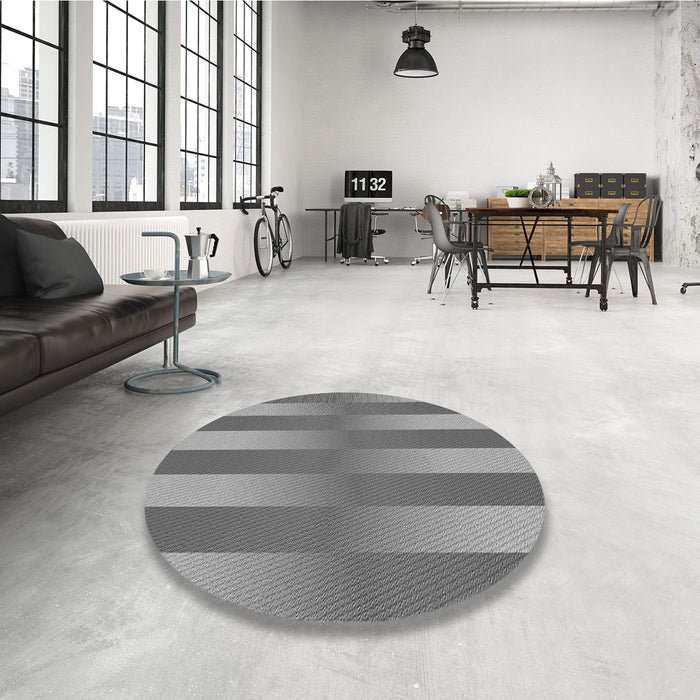 Round Patterned Ash Gray Rug in a Office, pat3841gry