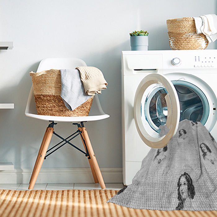 Machine Washable Transitional Gunmetal Gray Rug in a Washing Machine, wshpat3843gry