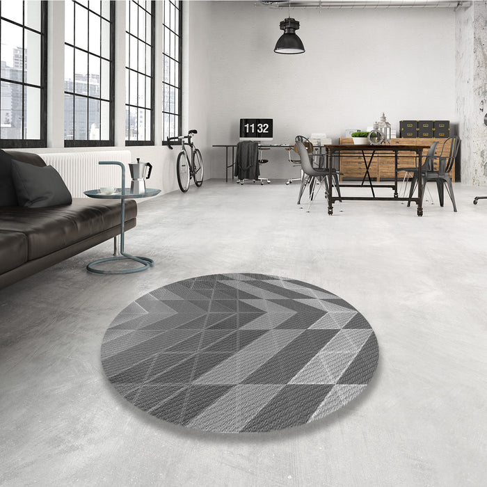 Round Patterned Gray Rug in a Office, pat3851gry