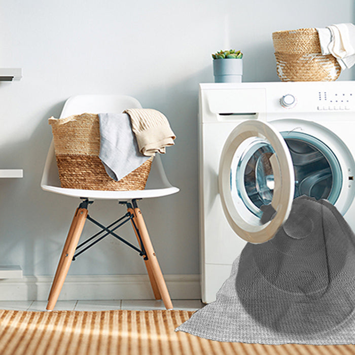 Machine Washable Transitional Cloud Gray Rug in a Washing Machine, wshpat3852gry