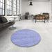 Round Patterned Blue Rug in a Office, pat3864blu