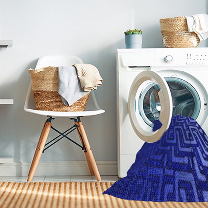 Machine Washable Transitional Blue Rug in a Washing Machine, wshpat3866blu