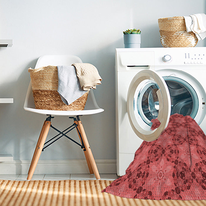 Machine Washable Transitional Red Rug in a Washing Machine, wshpat3882rd