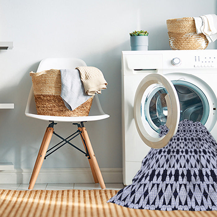 Machine Washable Transitional Blue Rug in a Washing Machine, wshpat3897blu