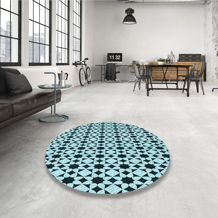 Round Patterned Medium Teal Green Rug in a Office, pat3897lblu