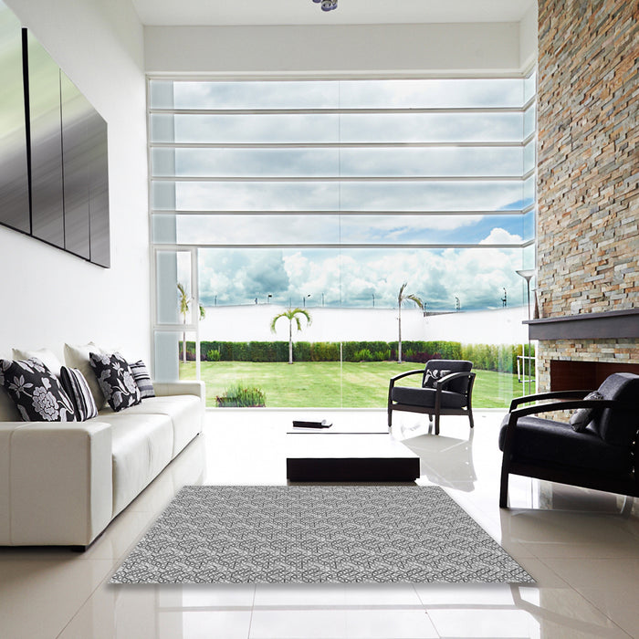 Square Patterned Smokey Gray Rug in a Living Room, pat3898gry