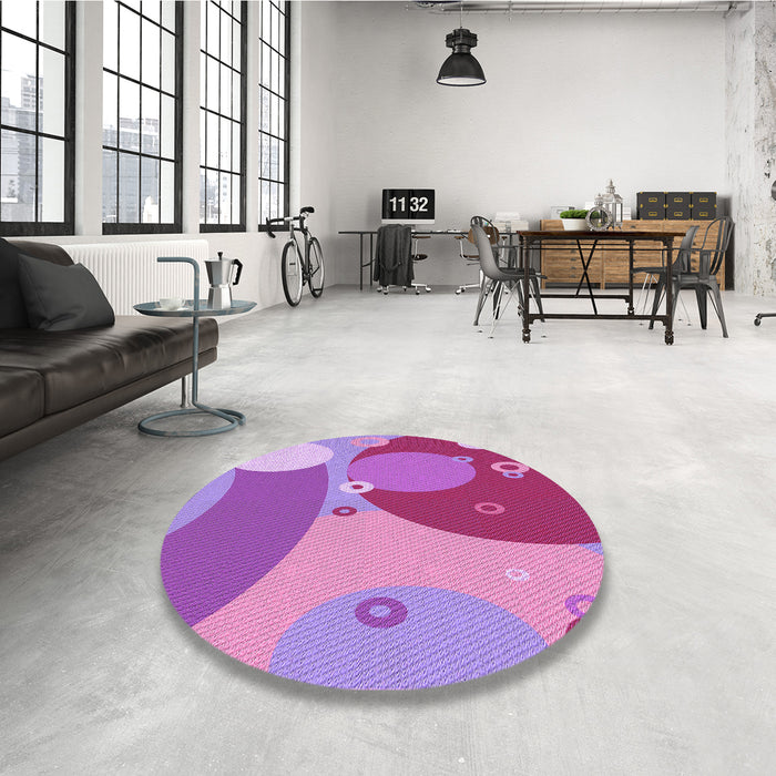 Round Patterned Violet Purple Rug in a Office, pat3899pur