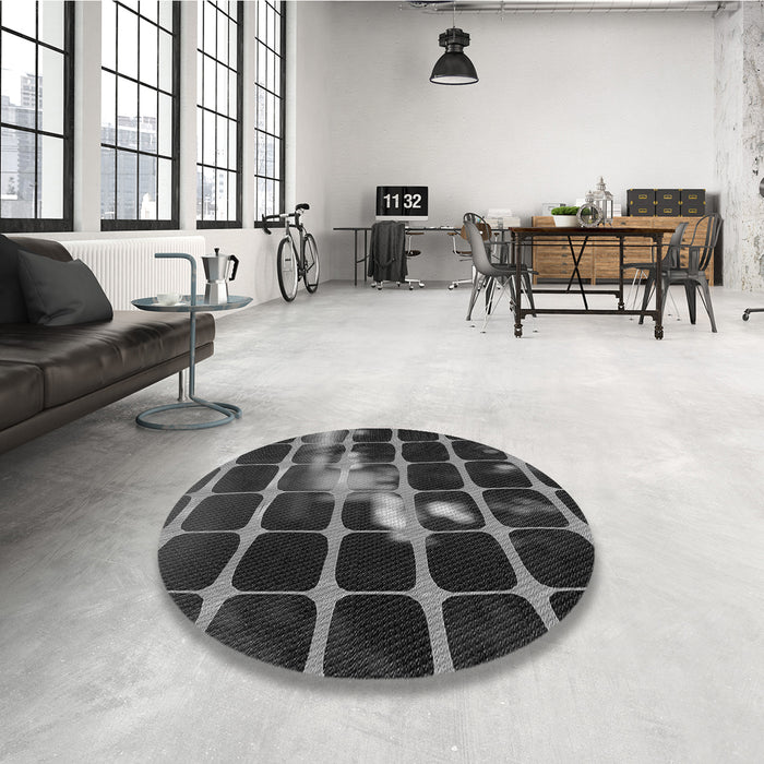 Round Patterned Platinum Gray Rug in a Office, pat390gry