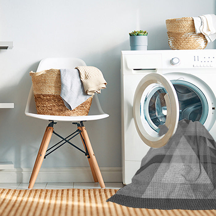 Machine Washable Transitional Dark Gray Rug in a Washing Machine, wshpat3900gry