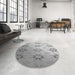 Round Patterned Gray Rug in a Office, pat3903gry