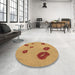 Round Patterned Orange Rug in a Office, pat3907brn