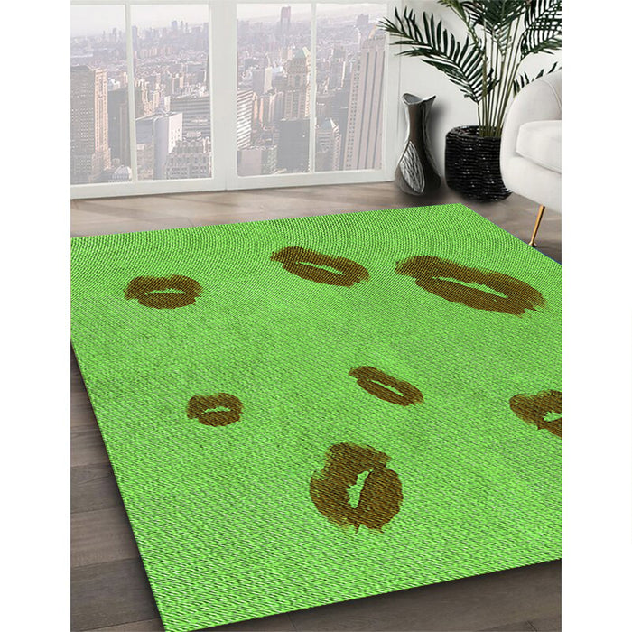 Patterned Emerald Green Rug in Family Room, pat3907grn
