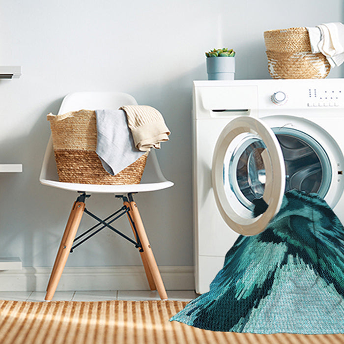 Machine Washable Transitional Bright Turquoise Blue Rug in a Washing Machine, wshpat3917lblu