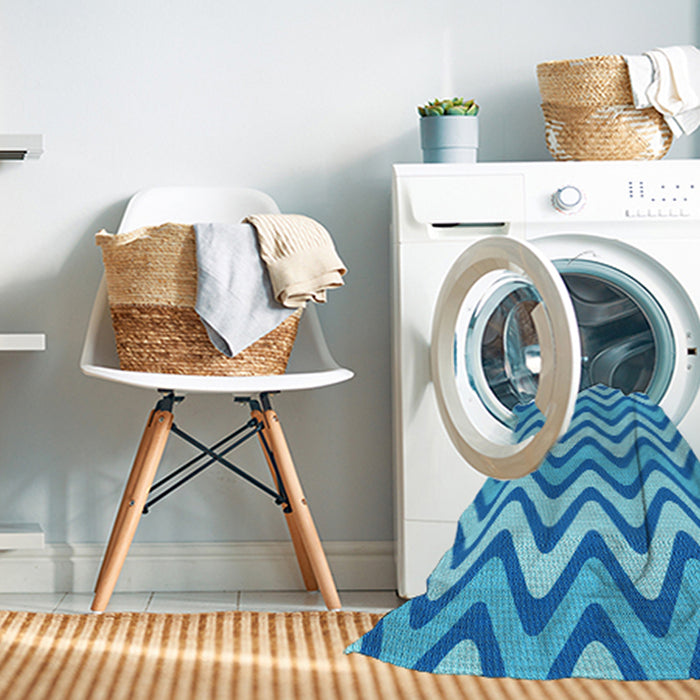 Machine Washable Transitional Neon Blue Rug in a Washing Machine, wshpat3924lblu