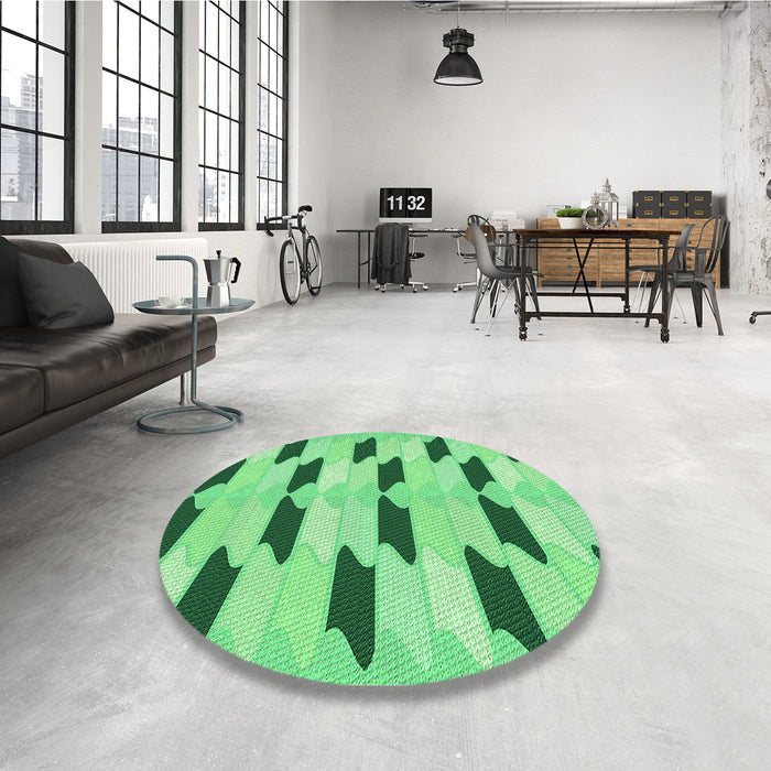 Round Patterned Jade Green Rug in a Office, pat3925grn