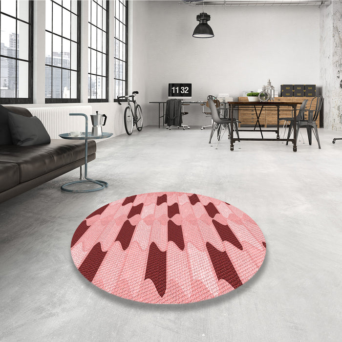 Round Patterned Red Rug in a Office, pat3925rd
