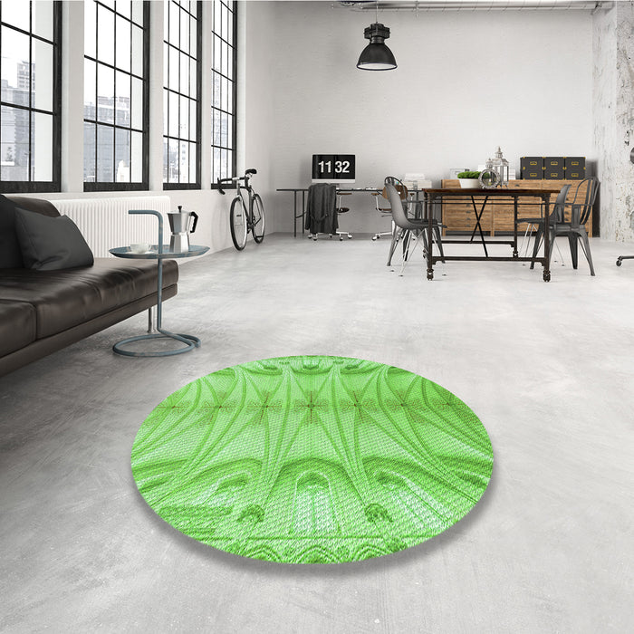 Round Patterned Emerald Green Rug in a Office, pat3931grn