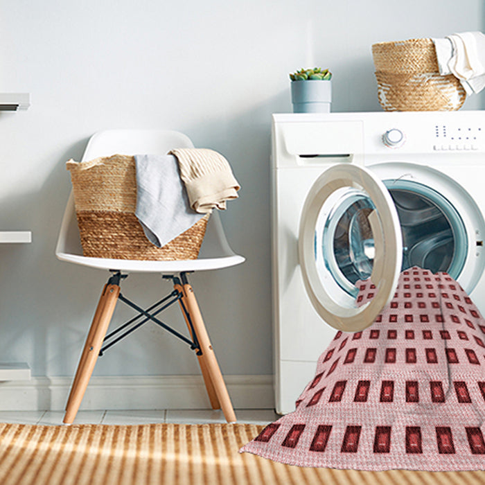 Machine Washable Transitional Red Rug in a Washing Machine, wshpat394rd