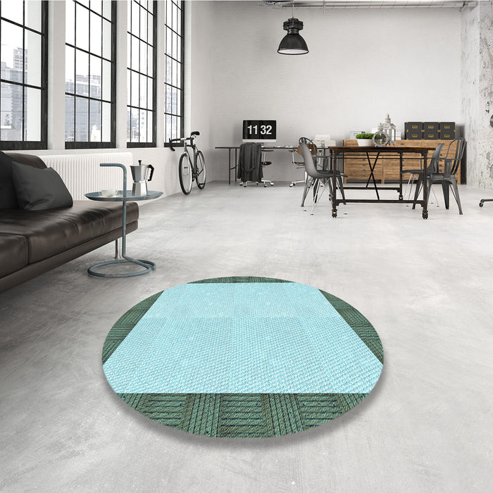 Round Patterned Sea Green Rug in a Office, pat3944lblu