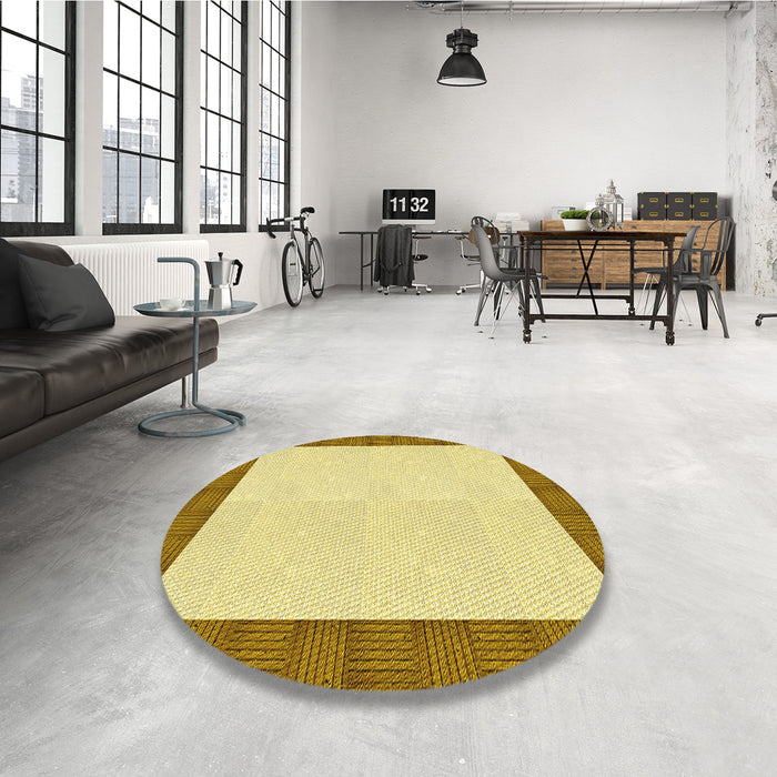 Round Patterned Dark Golden Brown Rug in a Office, pat3944yw