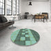 Round Patterned Deep-Sea Green Rug in a Office, pat3946lblu