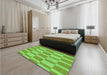 Patterned Emerald Green Rug in a Bedroom, pat3953grn