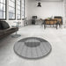 Round Patterned Carbon Gray Rug in a Office, pat3960gry