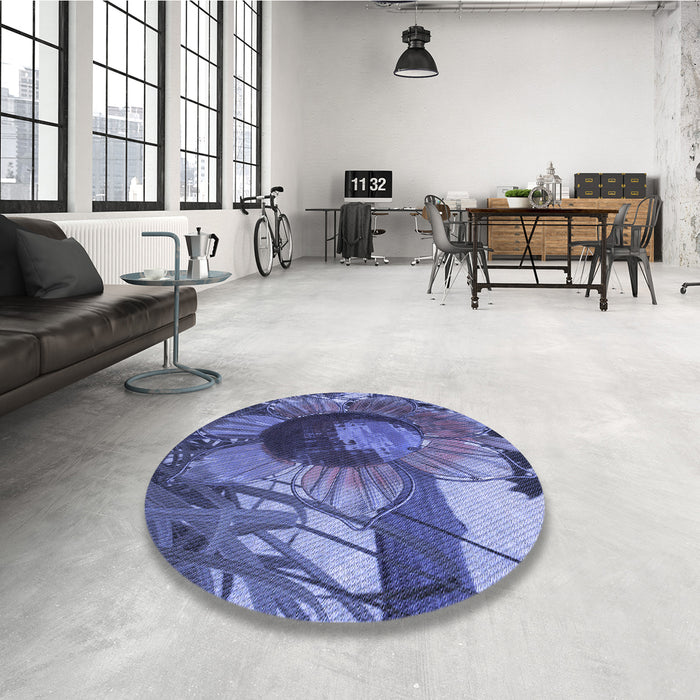 Round Patterned Sky Blue Rug in a Office, pat3966blu