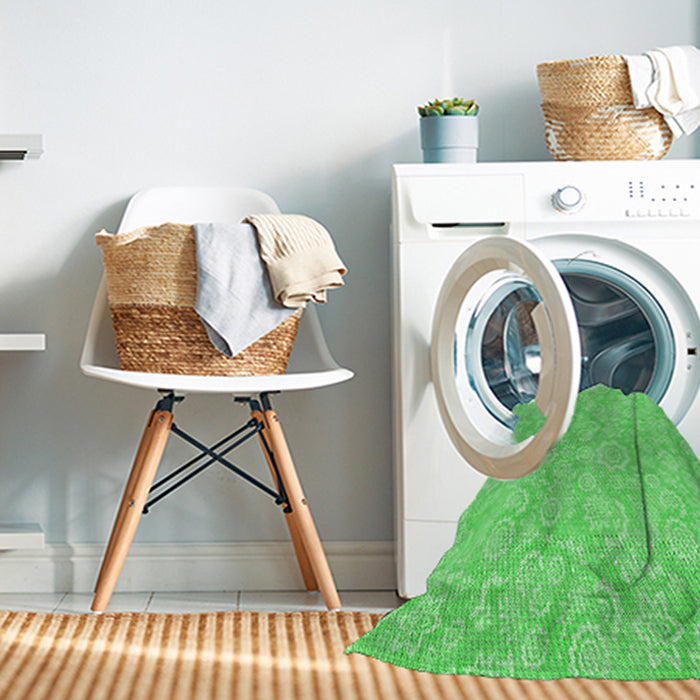Machine Washable Transitional Neon Green Rug in a Washing Machine, wshpat3971grn