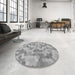 Round Patterned Gray Rug in a Office, pat402gry