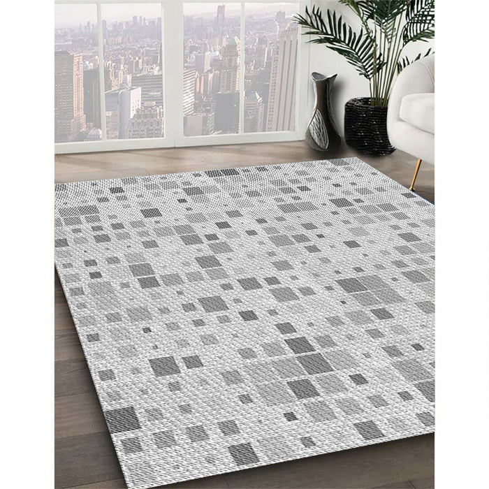 Patterned Platinum Gray Rug in Family Room, pat416gry