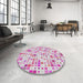 Round Machine Washable Transitional Pink Rug in a Office, wshpat416