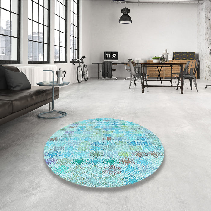 Round Patterned Blue Rug in a Office, pat430lblu