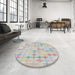 Round Patterned Gray Novelty Rug in a Office, pat430