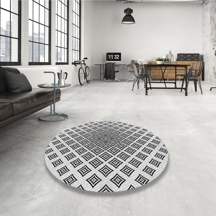 Round Patterned Platinum Gray Rug in a Office, pat432gry