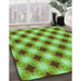 Machine Washable Transitional Emerald Green Rug in a Family Room, wshpat437grn