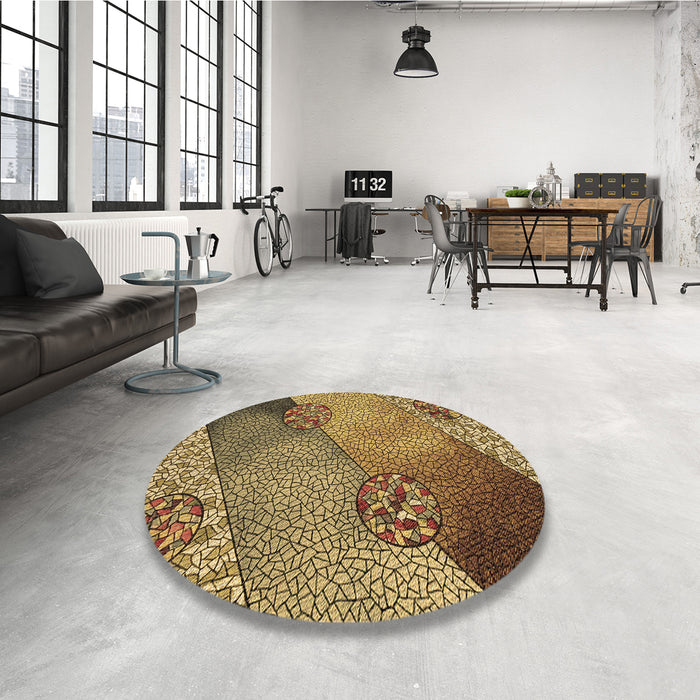 Round Patterned Golden Gold Rug in a Office, pat440brn